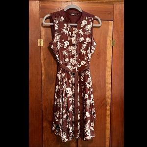 🌺 Simply Vera Wang can spring dress sleeveless